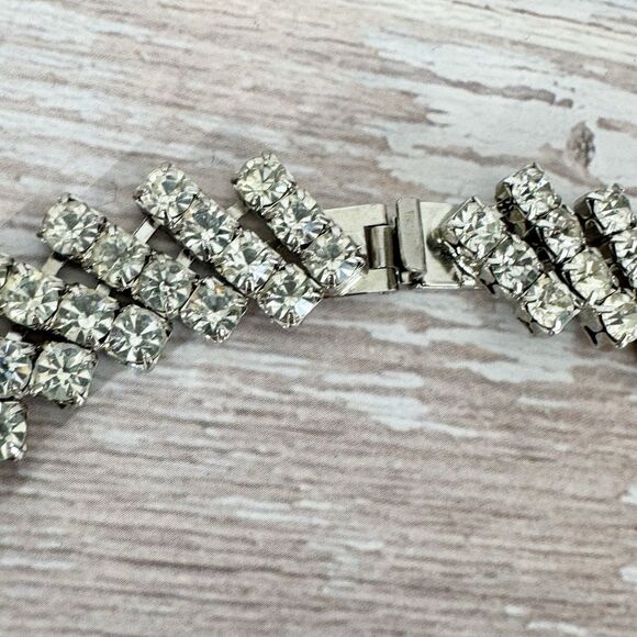 Vintage MCM Clear Crystal Accordion Choker Necklace Glamour Elegant Evening Wear - Picture 10 of 11